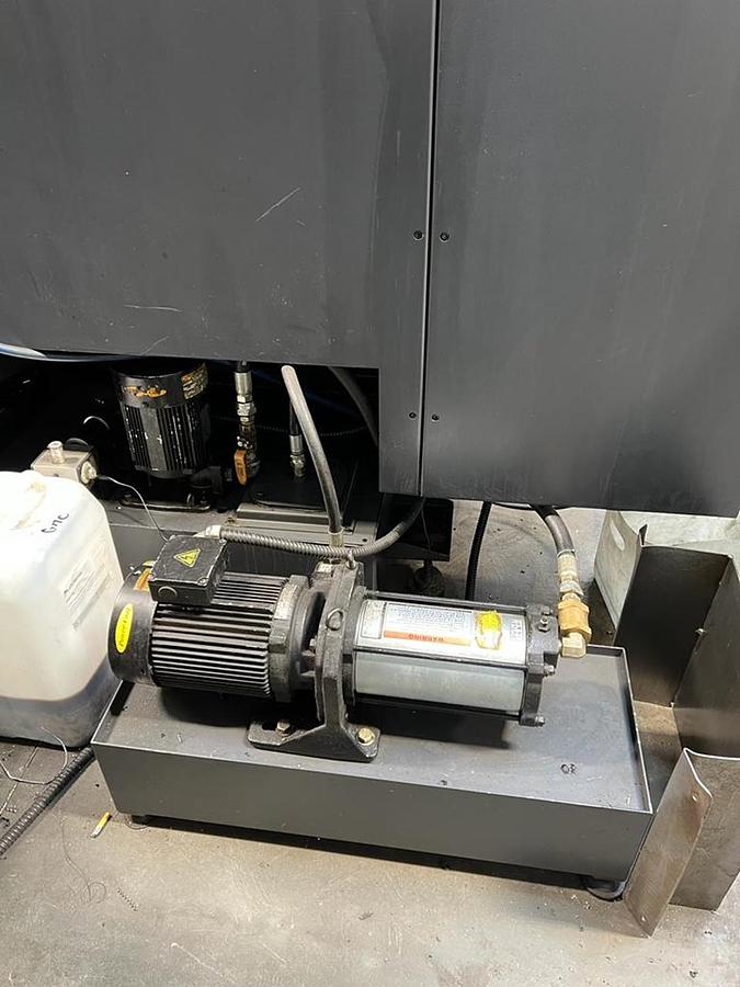 Gebraucht HWACHEON Hi-Tech 700 MC