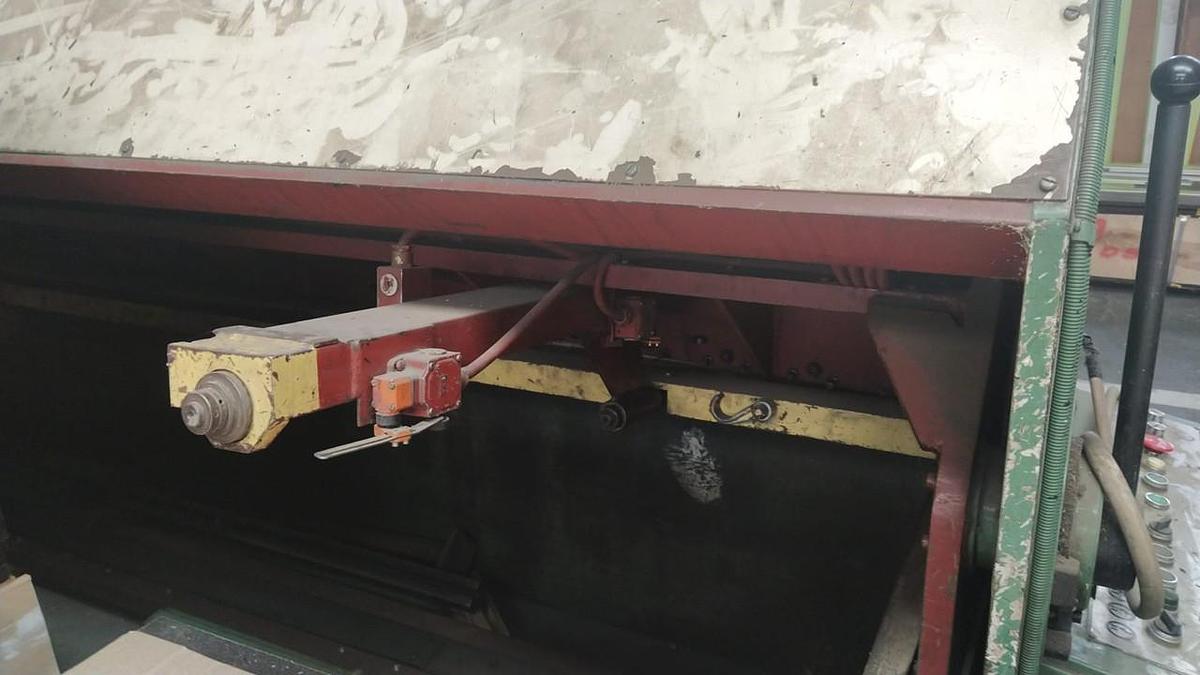 Plate shear DIGEP DLB-4/3050