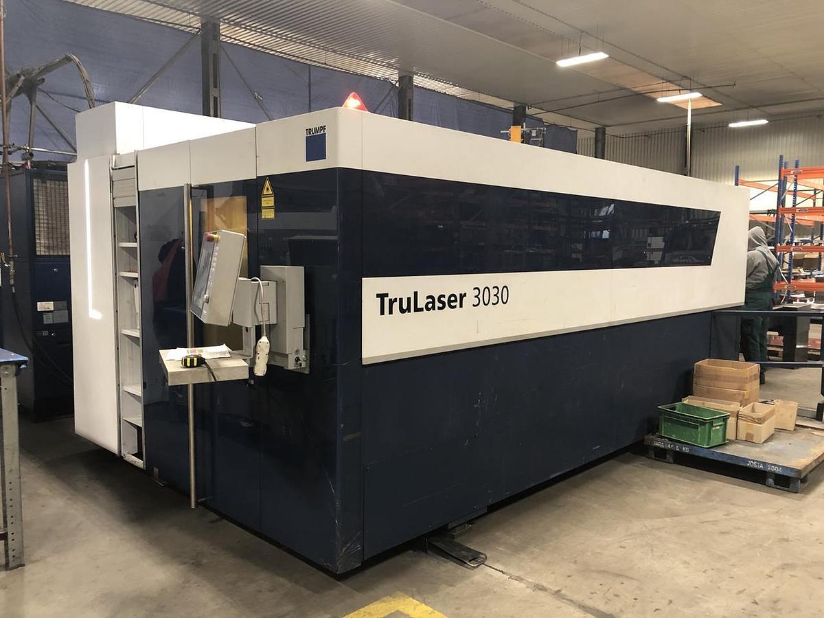 Použitý TRUMPF TruLaser 3030 L49