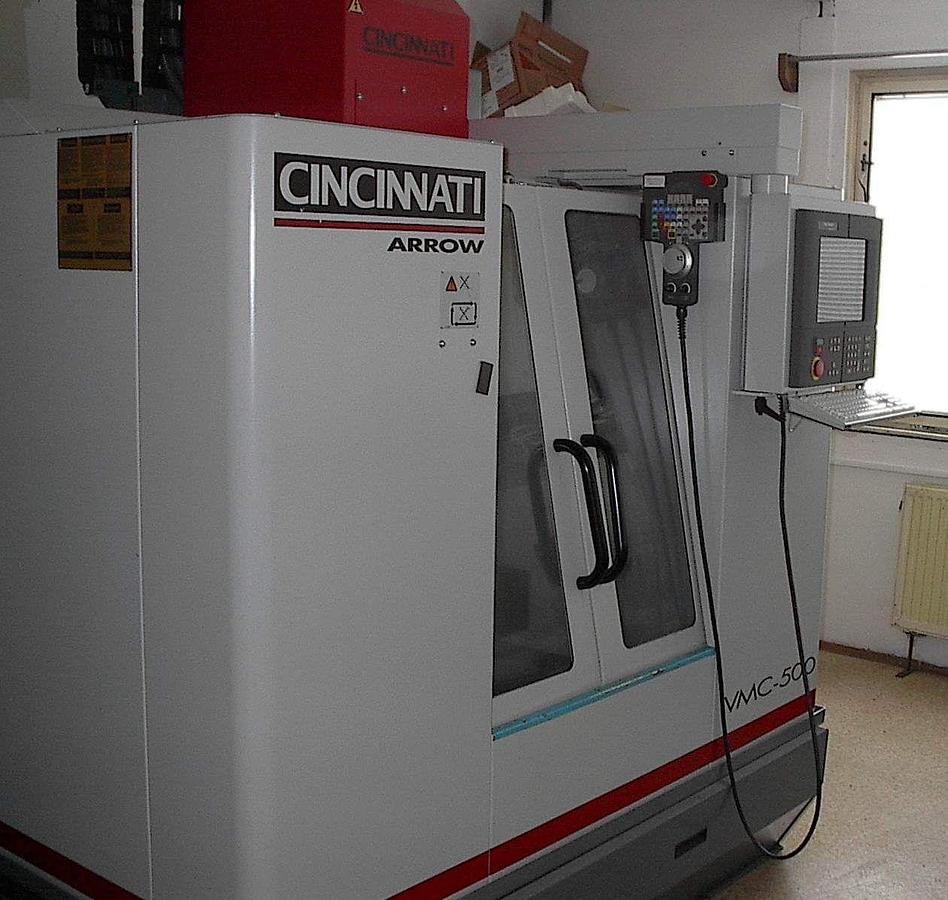 Used CINCINNATI ARROW 500 CNC