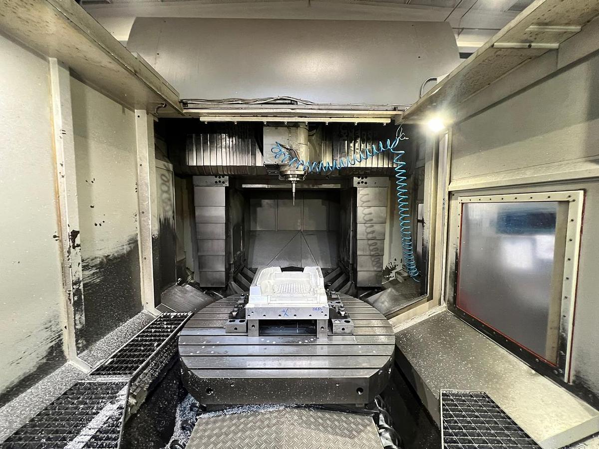 Used DECKEL MAHO DMU 200 P