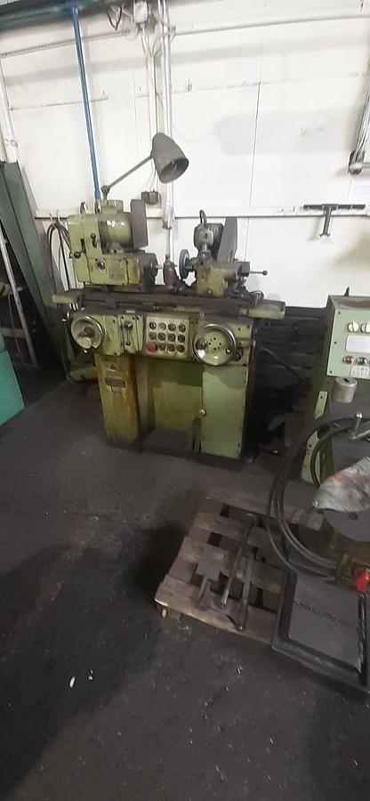 Cylindrical Grinding Machine TOS BUA 18 A