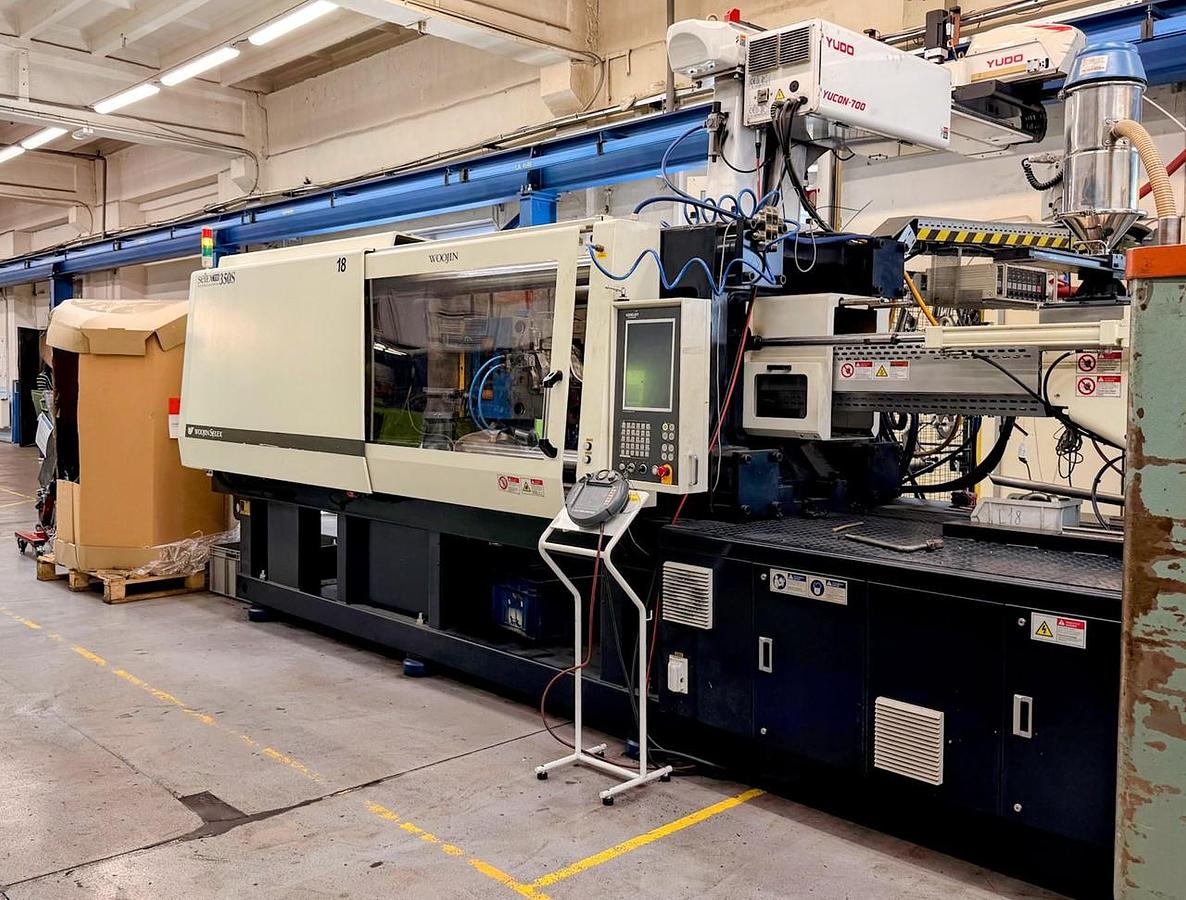 Injection press Woojin Selex TH 350S