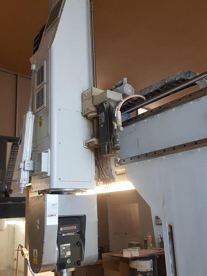 Použitý SAHOS Rapid FC 3000 CNC