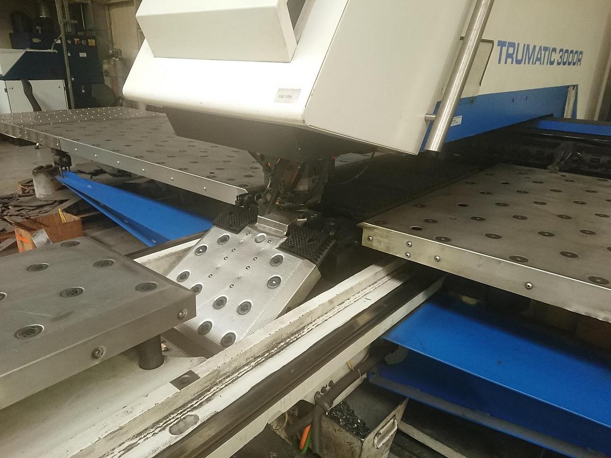 Použitý TRUMPF TRUMATIC 3000 R