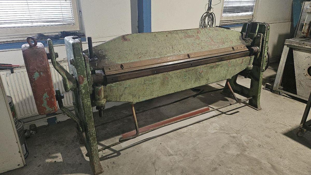 Used Poprad – Matejovce Manual sheet metal bending machine