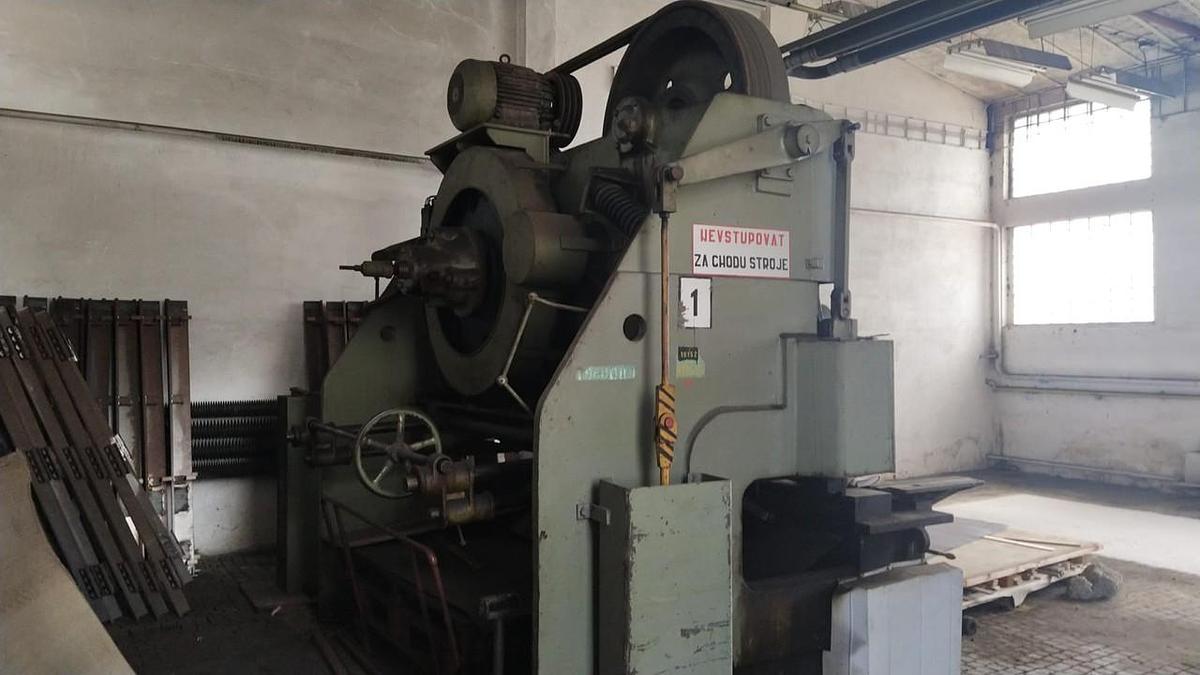 Plate shear CSEPEL 2150/16