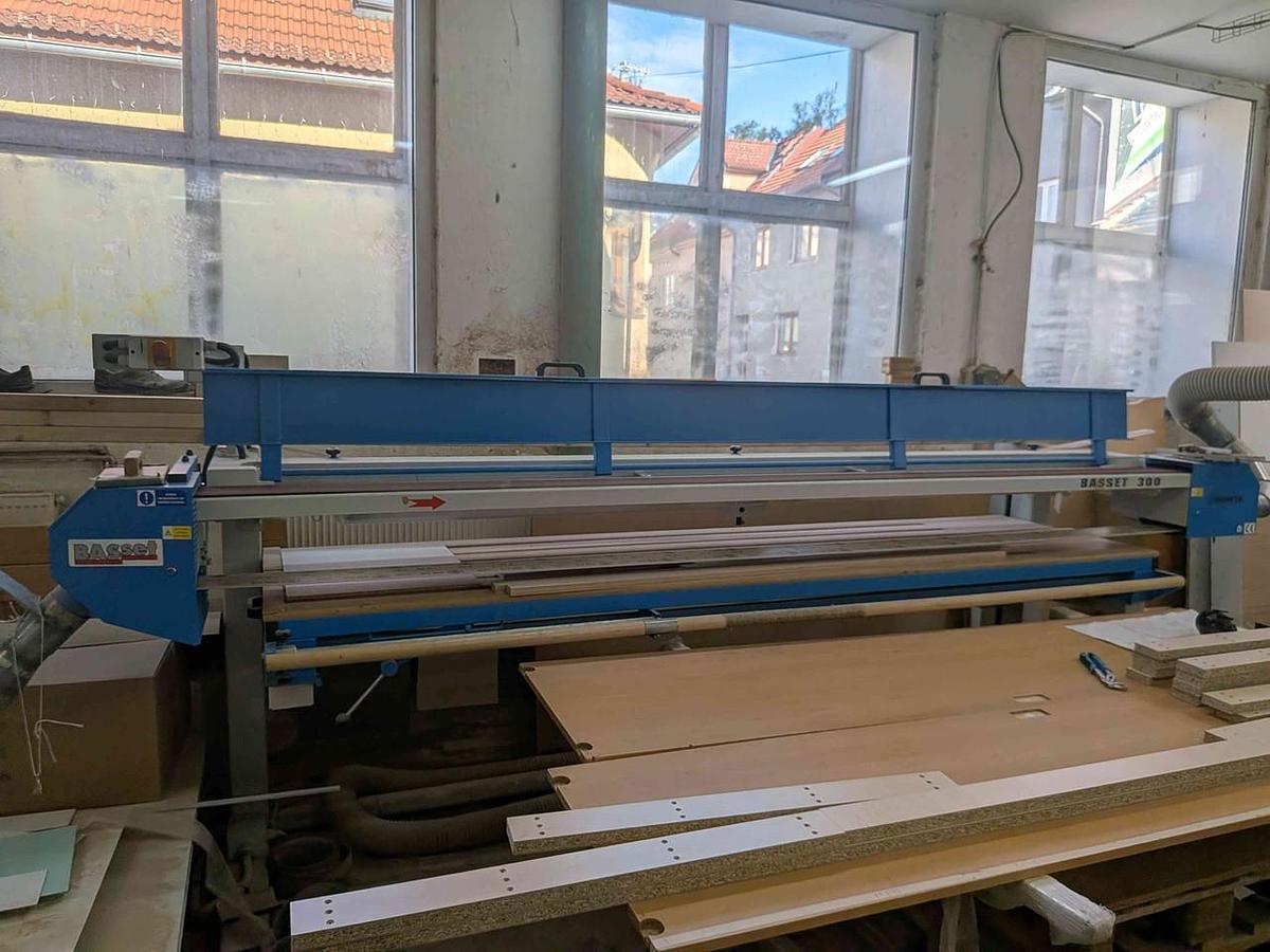Pásová bruska Houfek BASSET 300