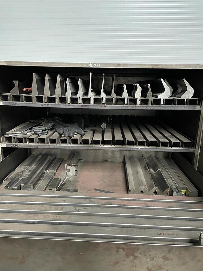 Used AMADA IT25 12