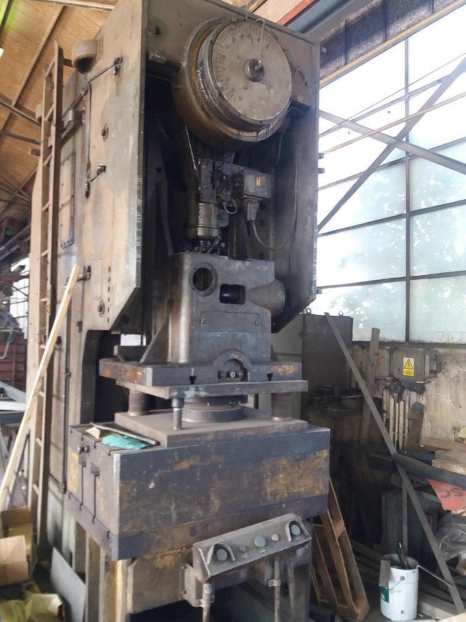 Použitý ERFURT ( VEB KOMBINAT UMFORMTECHNIK ) 160 T