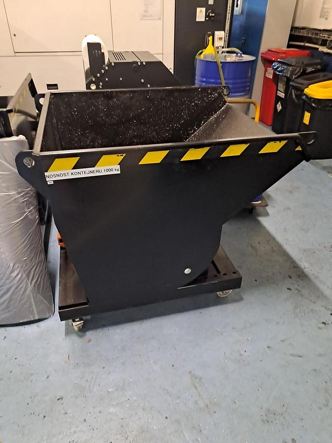 Machining center (vertical) MAS MCV 750 D