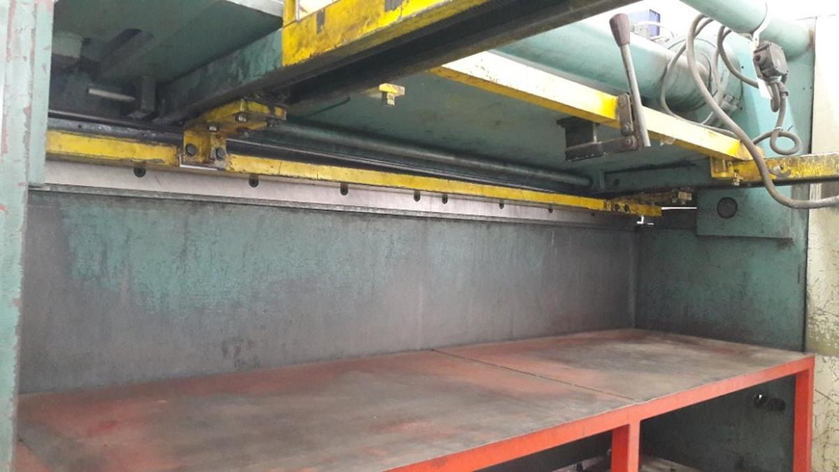 Used Liptovské strojárne NTC 2000/4