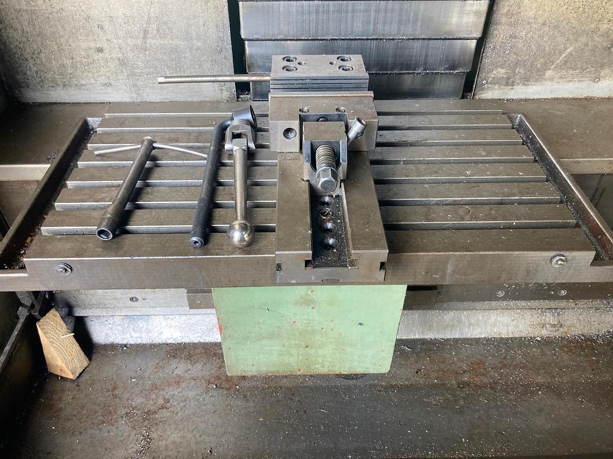 Used TOS FNG 32 CNC