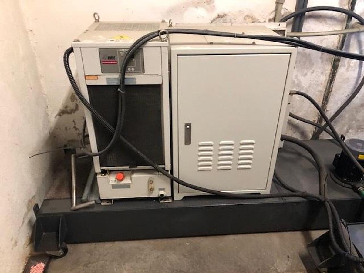 Použitý AKIRA SEIKI RMV 700 APC