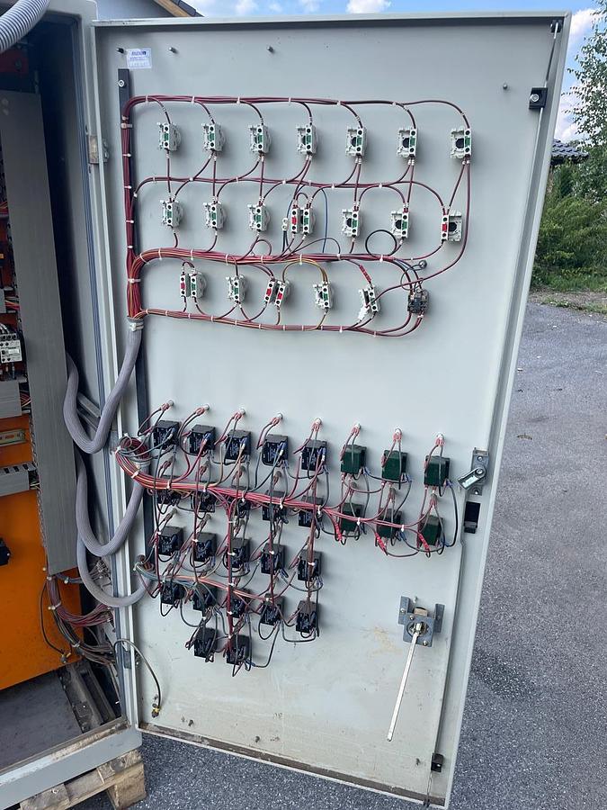 Použitý FORMECH Vakuový tvarovací automat