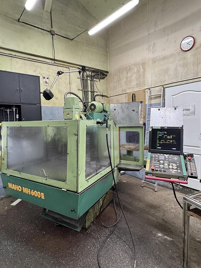 CNC milling machine MAHO MH 600 E