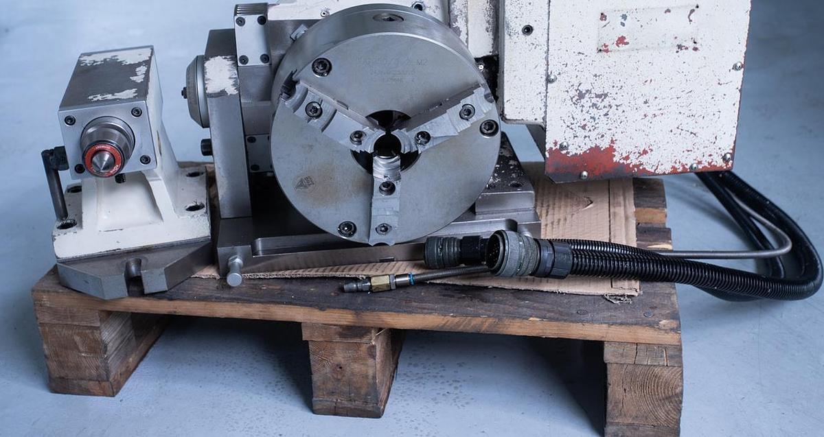 Gebraucht EUMACH VMC 1100