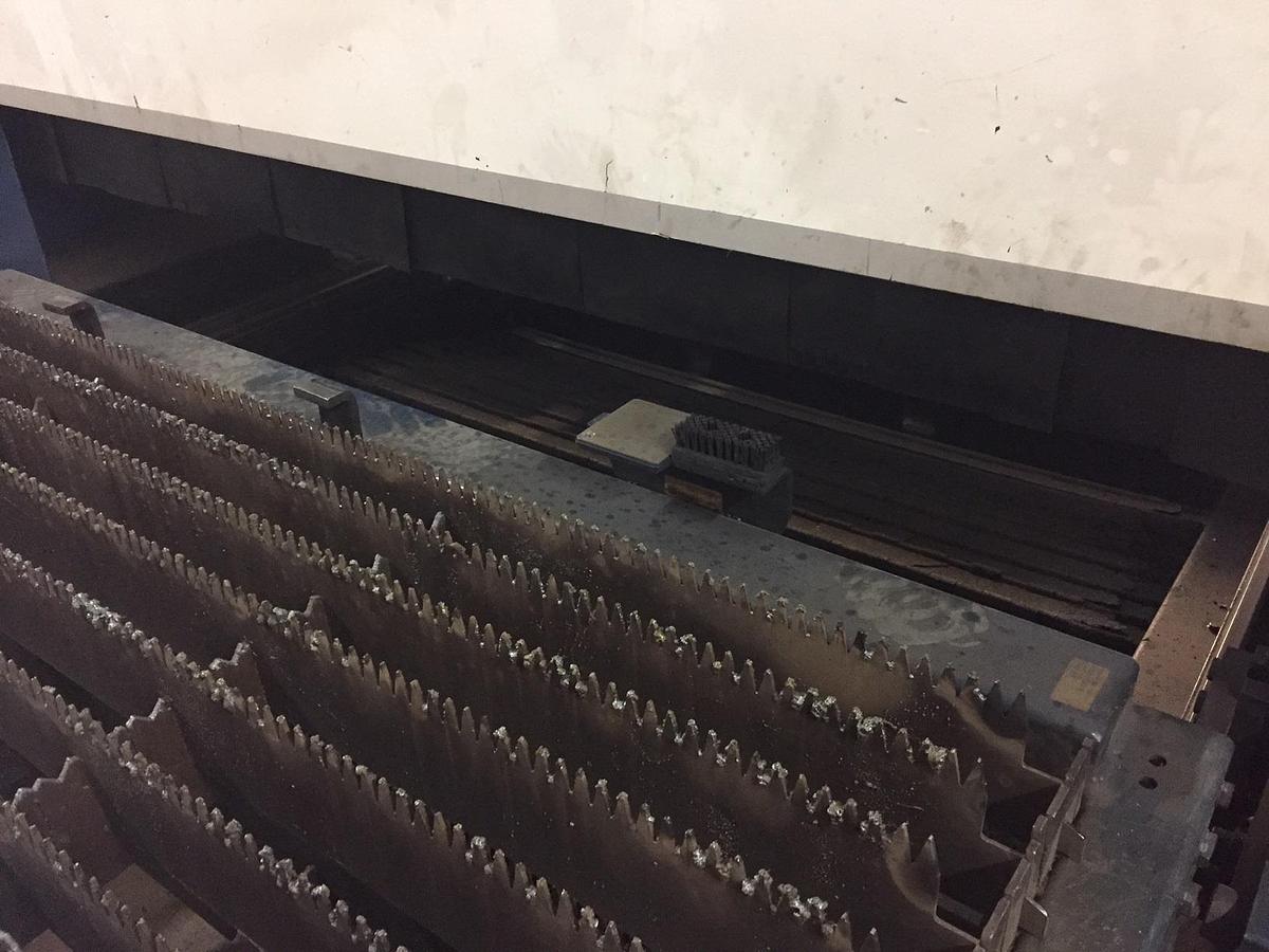 Gebraucht TRUMPF TruLaser 3030 L 20