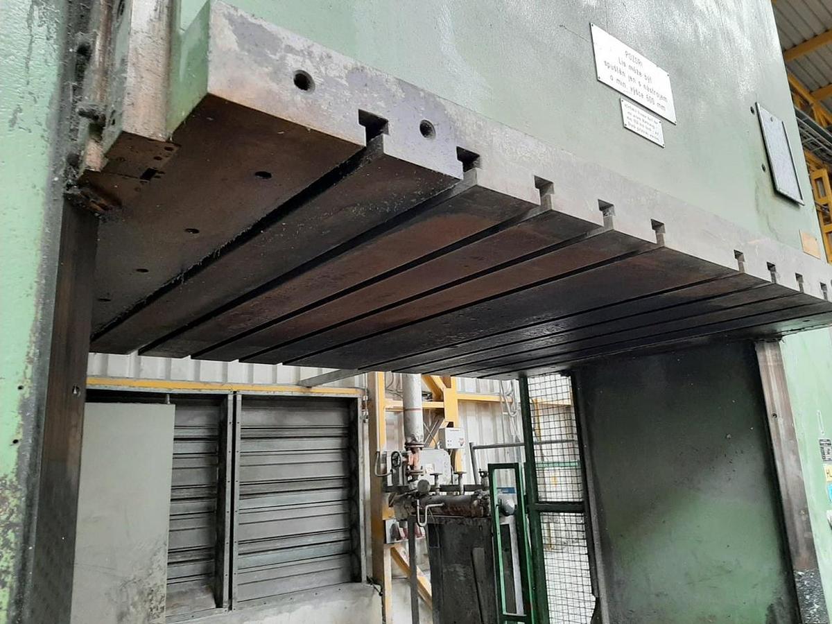 Used Dieffenbacher PHP 1000