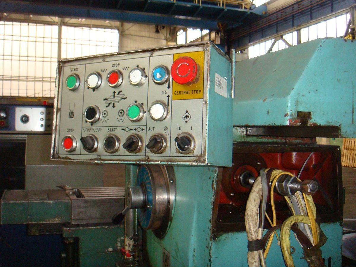 Used Console Milling machines FGH 32