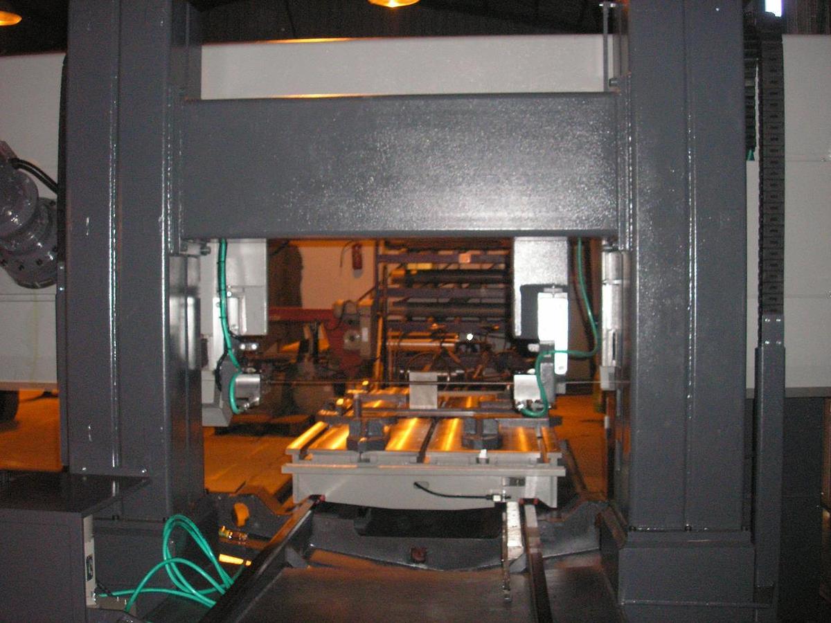 Used PEGAS 850 x 1000 GOLEM