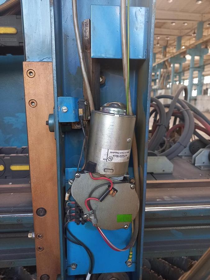 Použitý Elektrovýroba a montáže s.r.o. EVDR 330