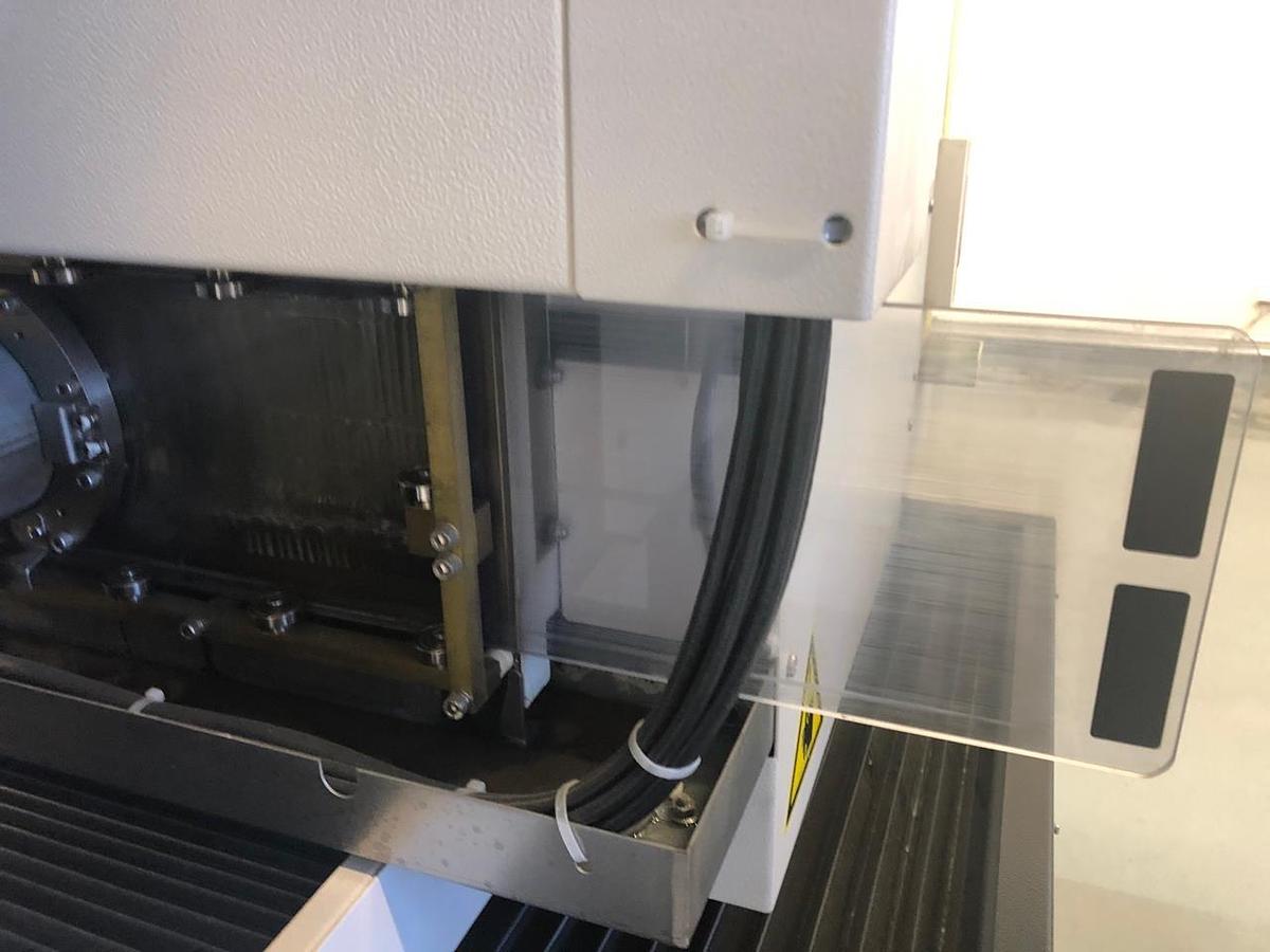 Used FANUC ROBOCUT Alfa-C400iA