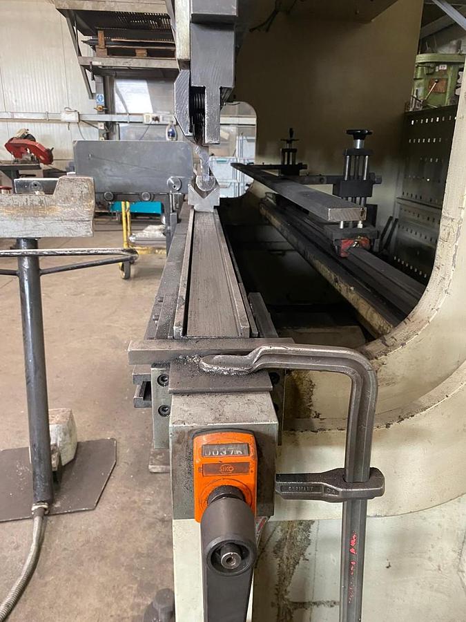 Gebraucht DURMA E-30160