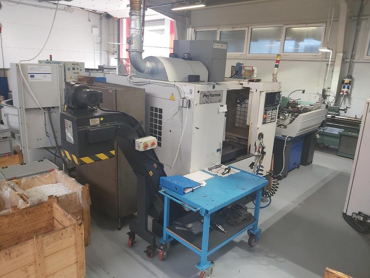 Used AKIRA SEIKI SR2 XP