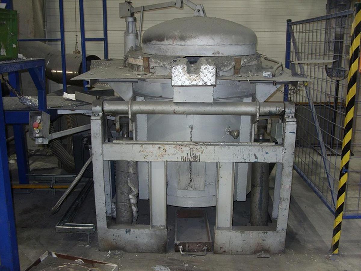 Used Melting furnace