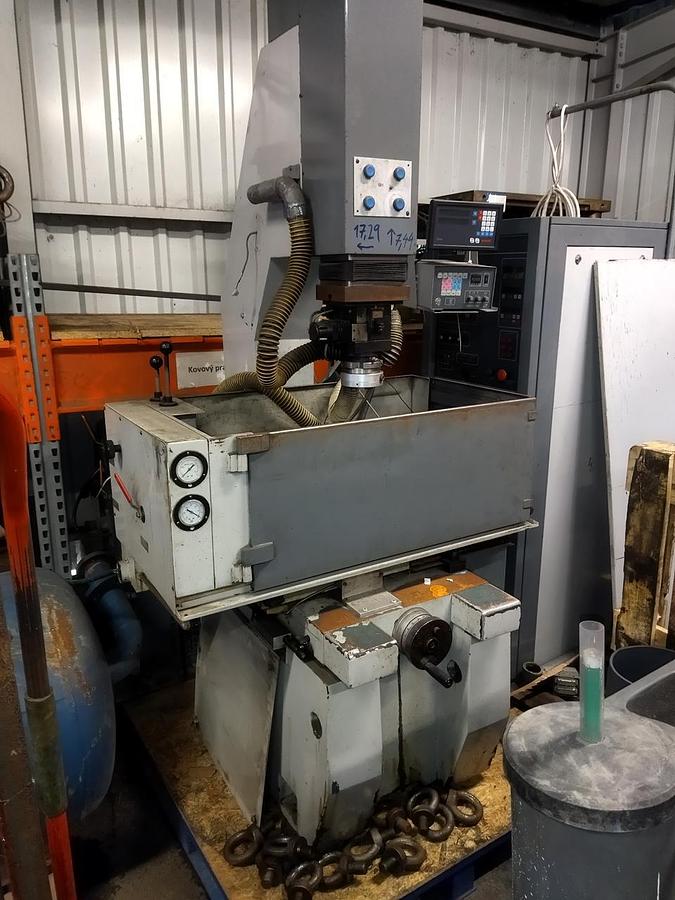 Used Jiskra Strathclydet Die Sinking EDM machine