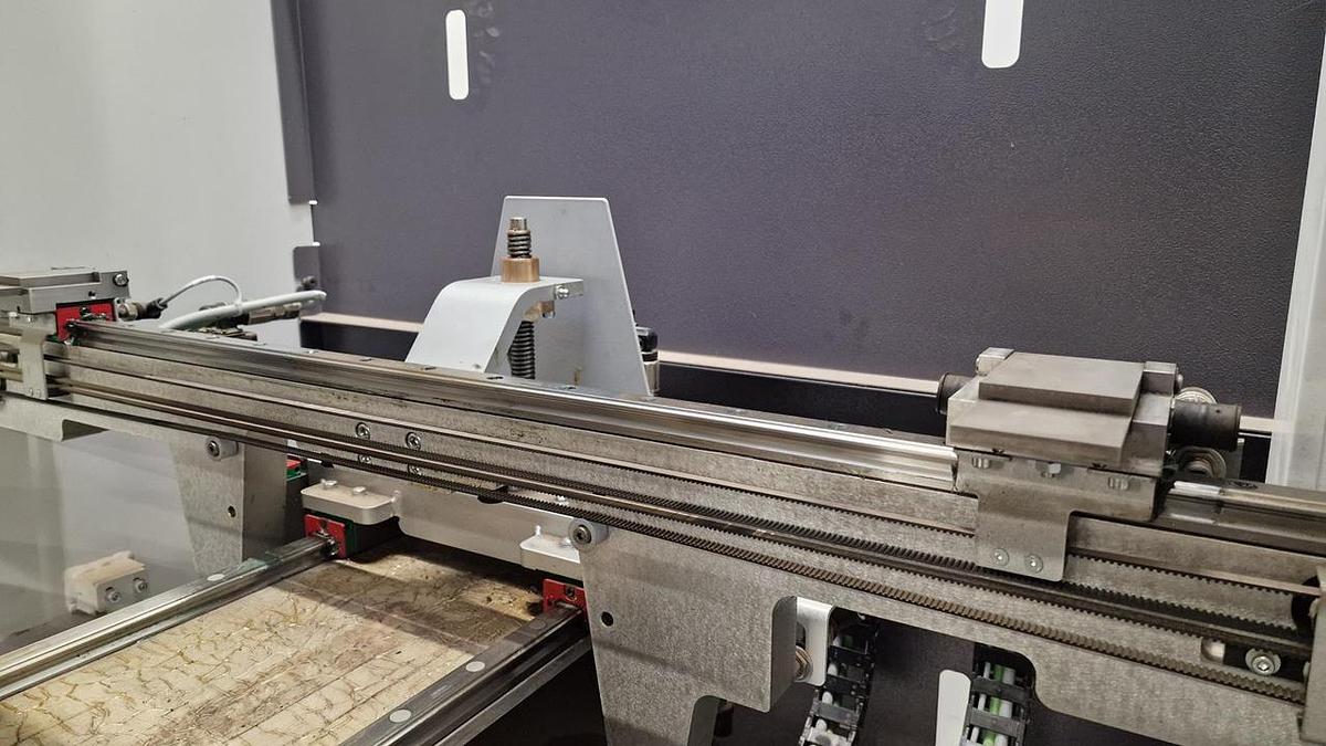 Used LVD DYNA-PRESS 24/12 PLU
