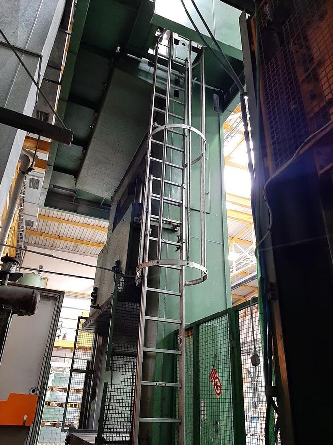 Used Dieffenbacher PHP 1000