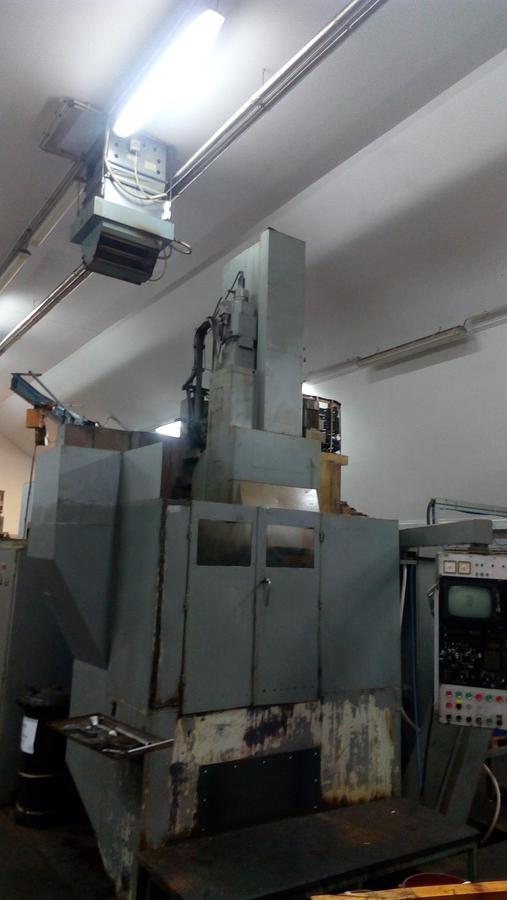 Použitý TOS HULIN SKIQ 8 CNC