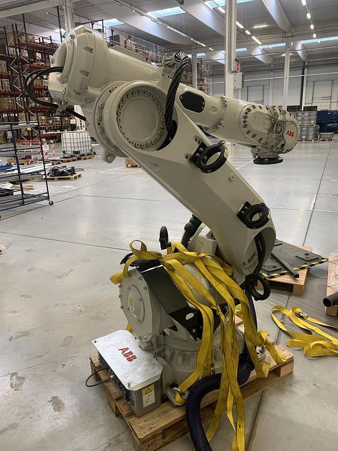 Used ABB IRB 6700