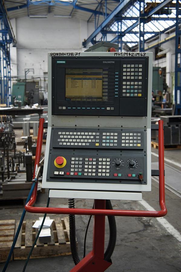 Used HERMLE UWF 902 H