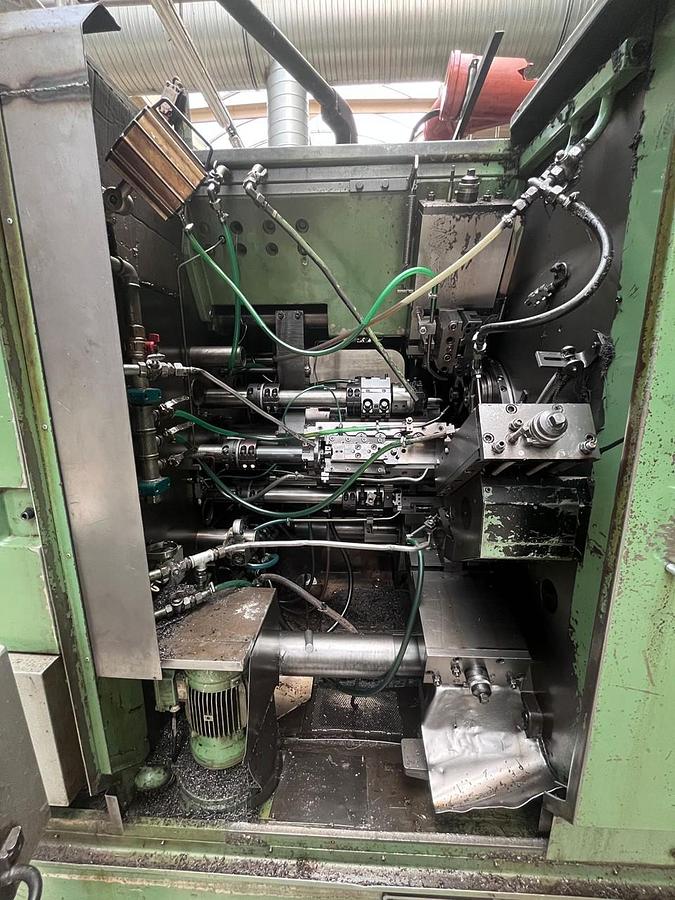 Soustružnický automat Schütte SF 67