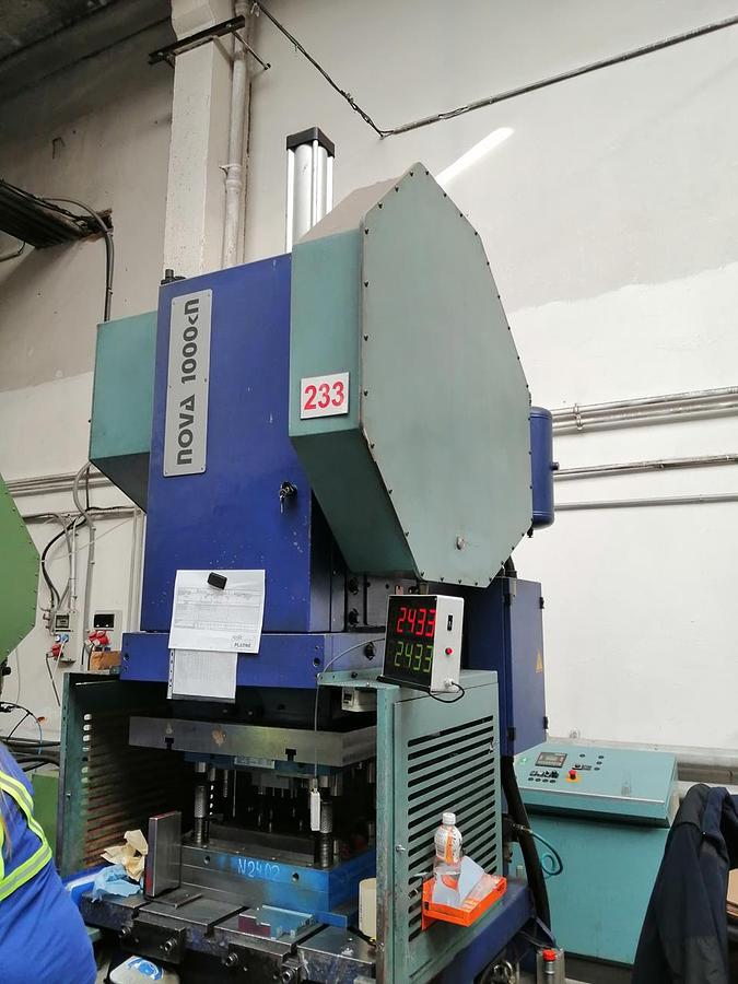 Použitý BEUTLER NOVA C1000kN