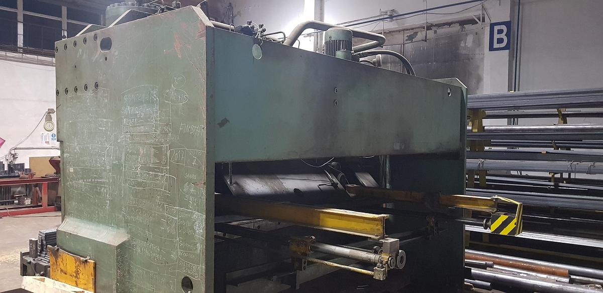 Použitý Piesok CNTA 3150/25 A