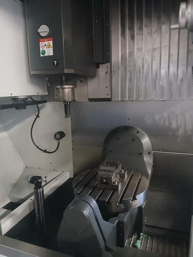 Použitý HAAS UMC 750