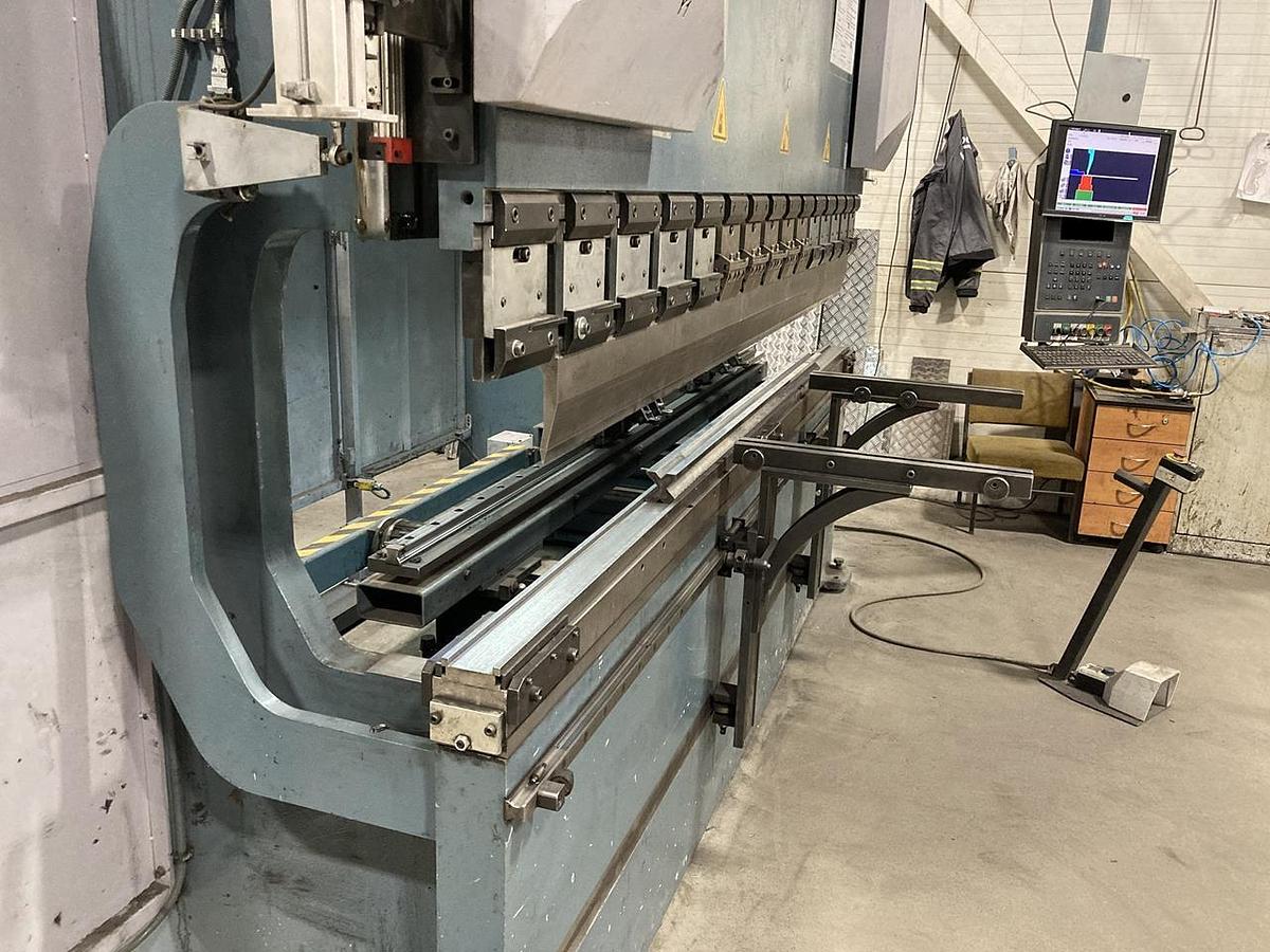 Used Durma AD-R 30175