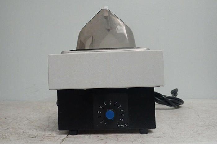 Used Fisher Scientific Model 2LS-M Isotemp Heating Water Bath