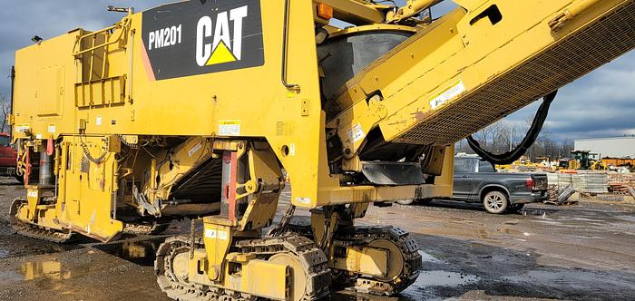 Used 2011 Caterpillar PM201