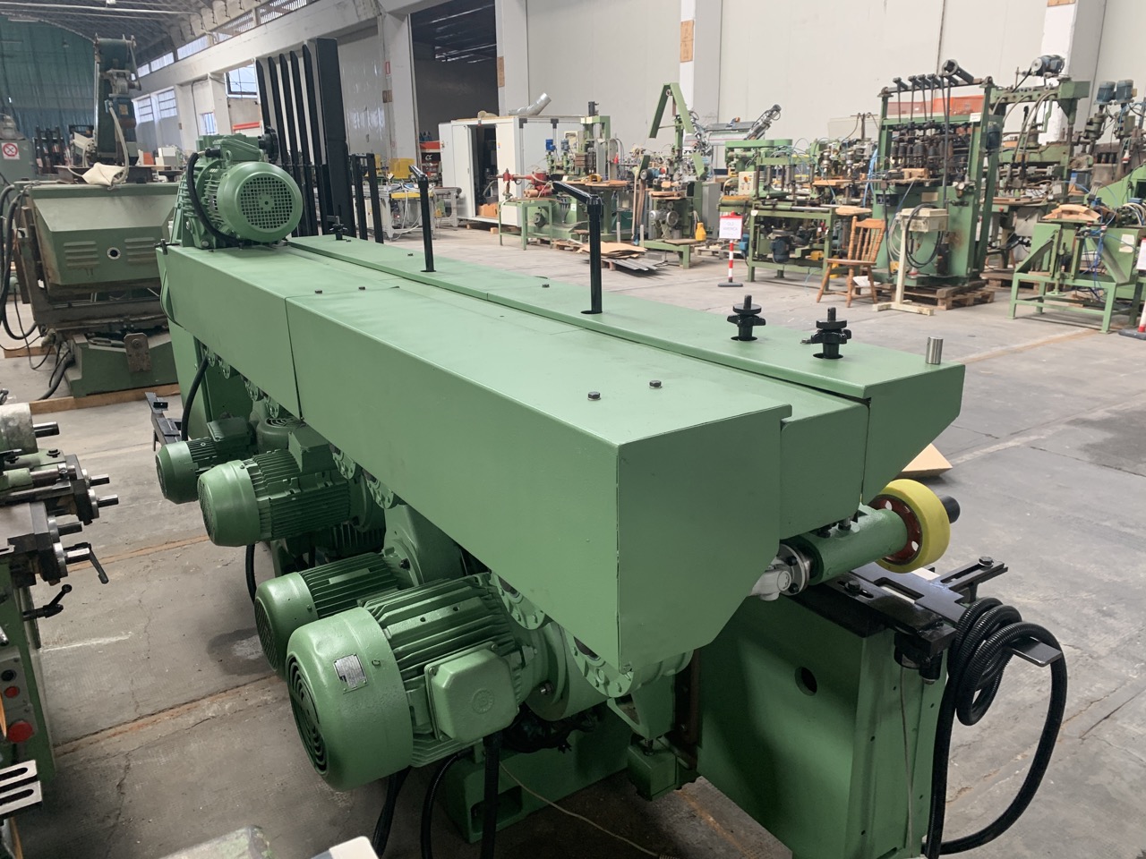 Used Scorniciatrice marca Weinig, cardano, 6 alberi, revisionata.