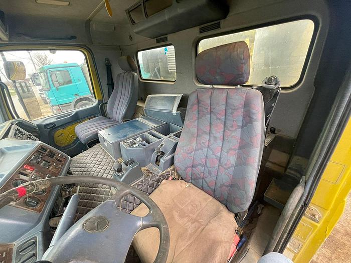 Gebruikt 1998 MERCEDES BENZ 4143 8x6 kipper