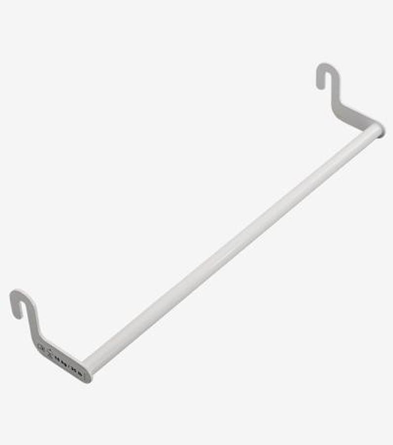 Removable pump holder