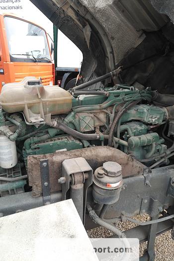 Used 2001 VOLVO FL 19 250 + Iveco Eurotech 190E27 R 19 ton curtainsider