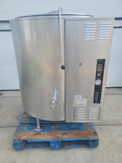 Used MARKET FORGE CROWN GL 100, 100 GAL STATIONARY NAT. GAS STEAM KETTLE (781C)