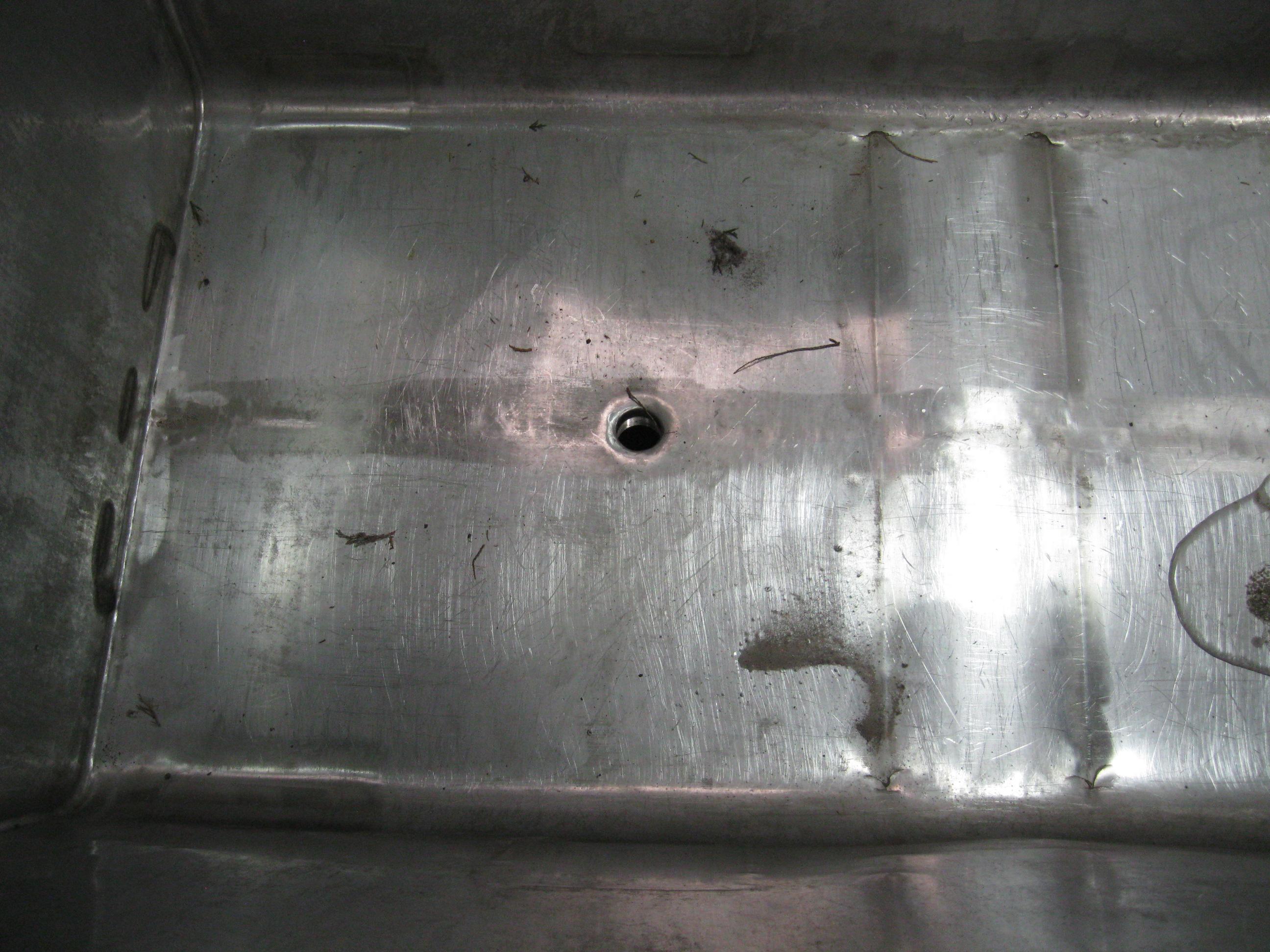 Used 300 GALLON HORIZONTAL S.S. TUB