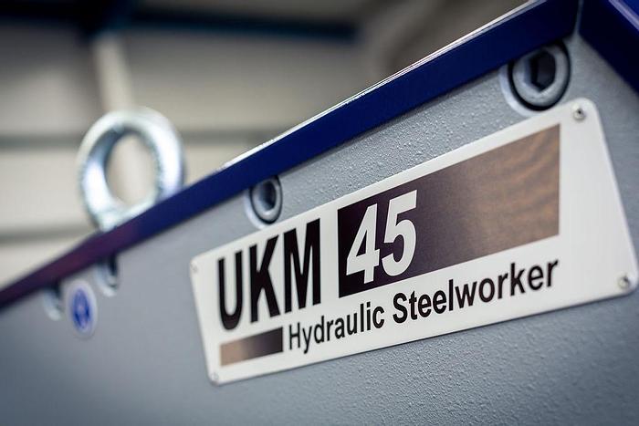 UZMA 45 ton 5 station Hydraulic steelworker